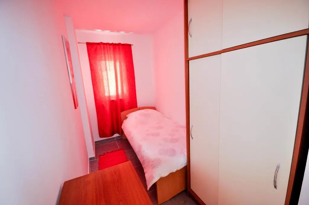 Cancar Apartments Novigrad Istria