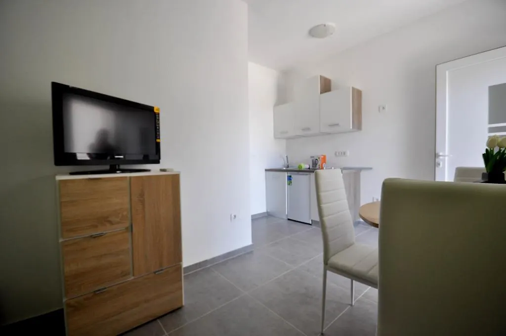 Cancar Apartments Novigrad Istria 0*,