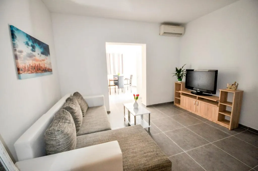 Cancar Apartments Novigrad Istria