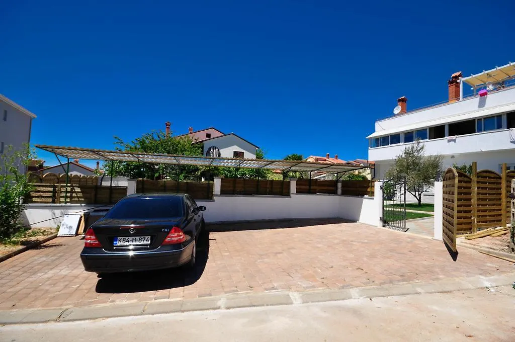 Cancar Apartments Novigrad Istria 0*,