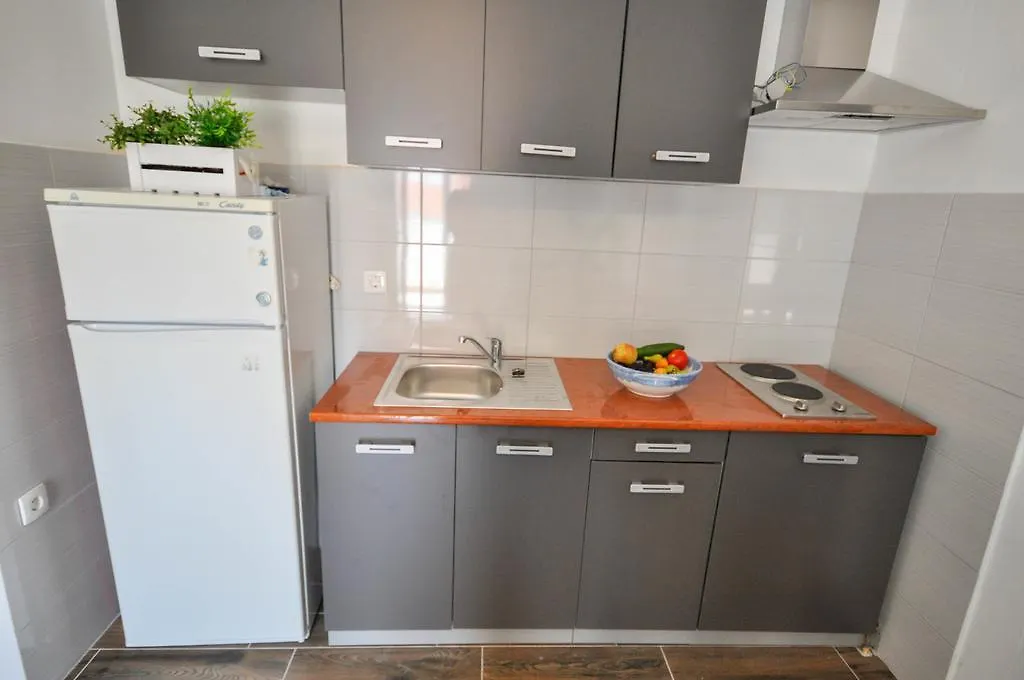 Cancar Apartments Novigrad Istria