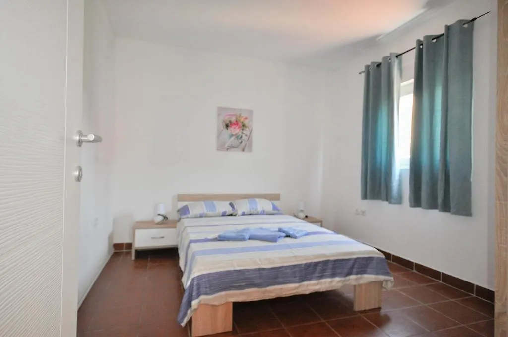 Cancar Apartments Novigrad Istria