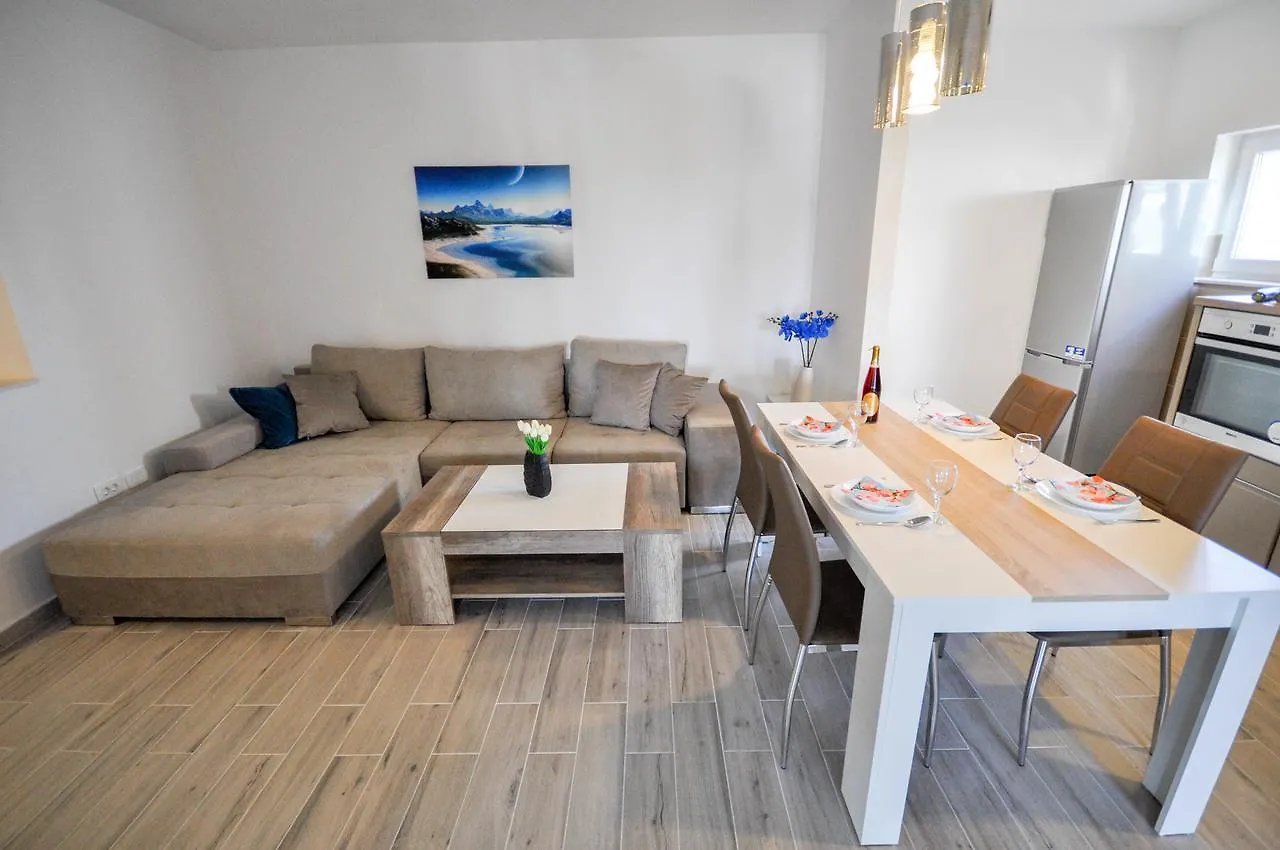 Cancar Apartments Novigrad Istria