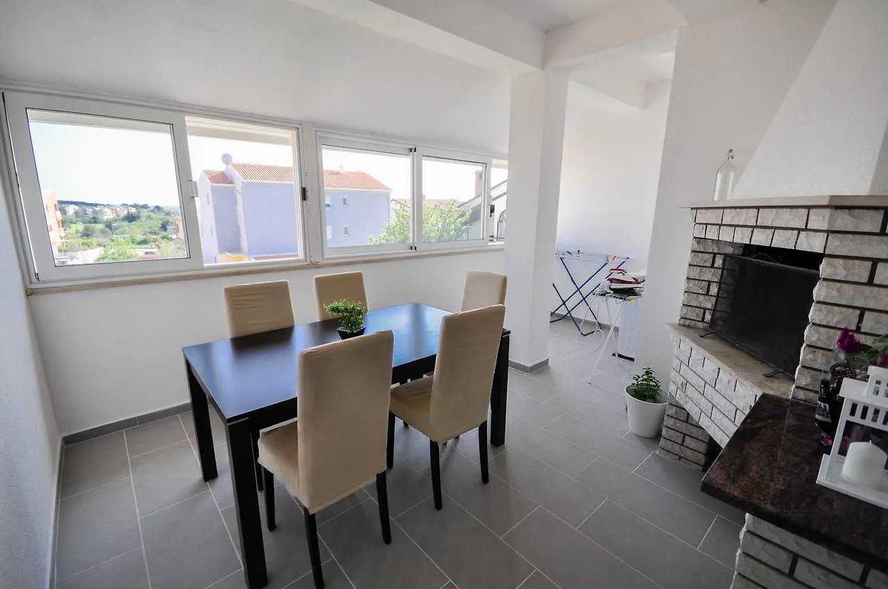 Cancar Apartments Novigrad Istria 0*,