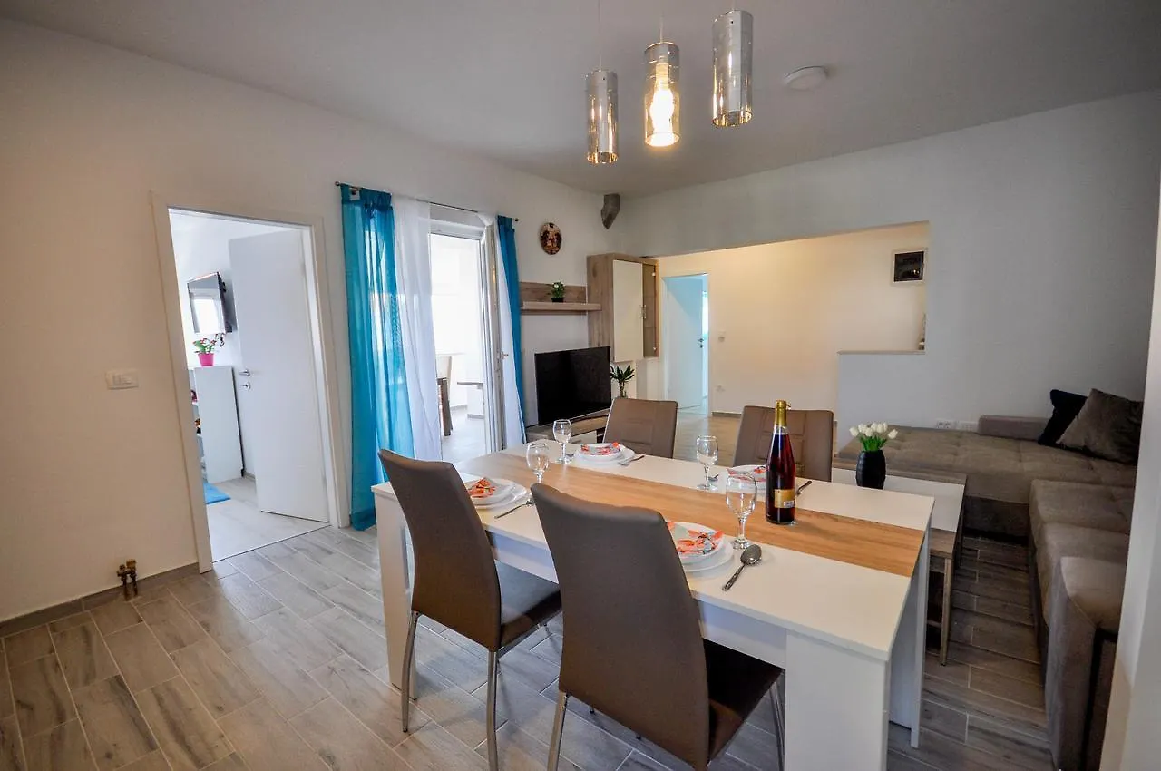 Cancar Apartments Novigrad Istria 克罗地亚