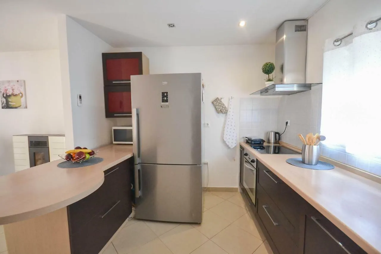 Cancar Apartments Novigrad Istria