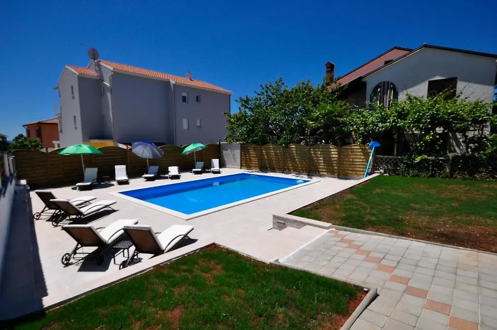 Cancar Apartments Novigrad Istria