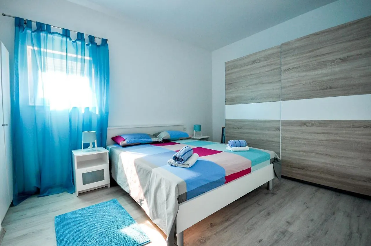Cancar Apartments Novigrad Istria