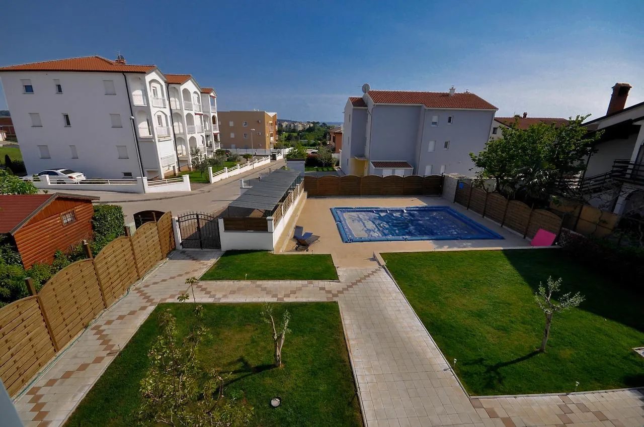 Cancar Apartments Novigrad Istria
