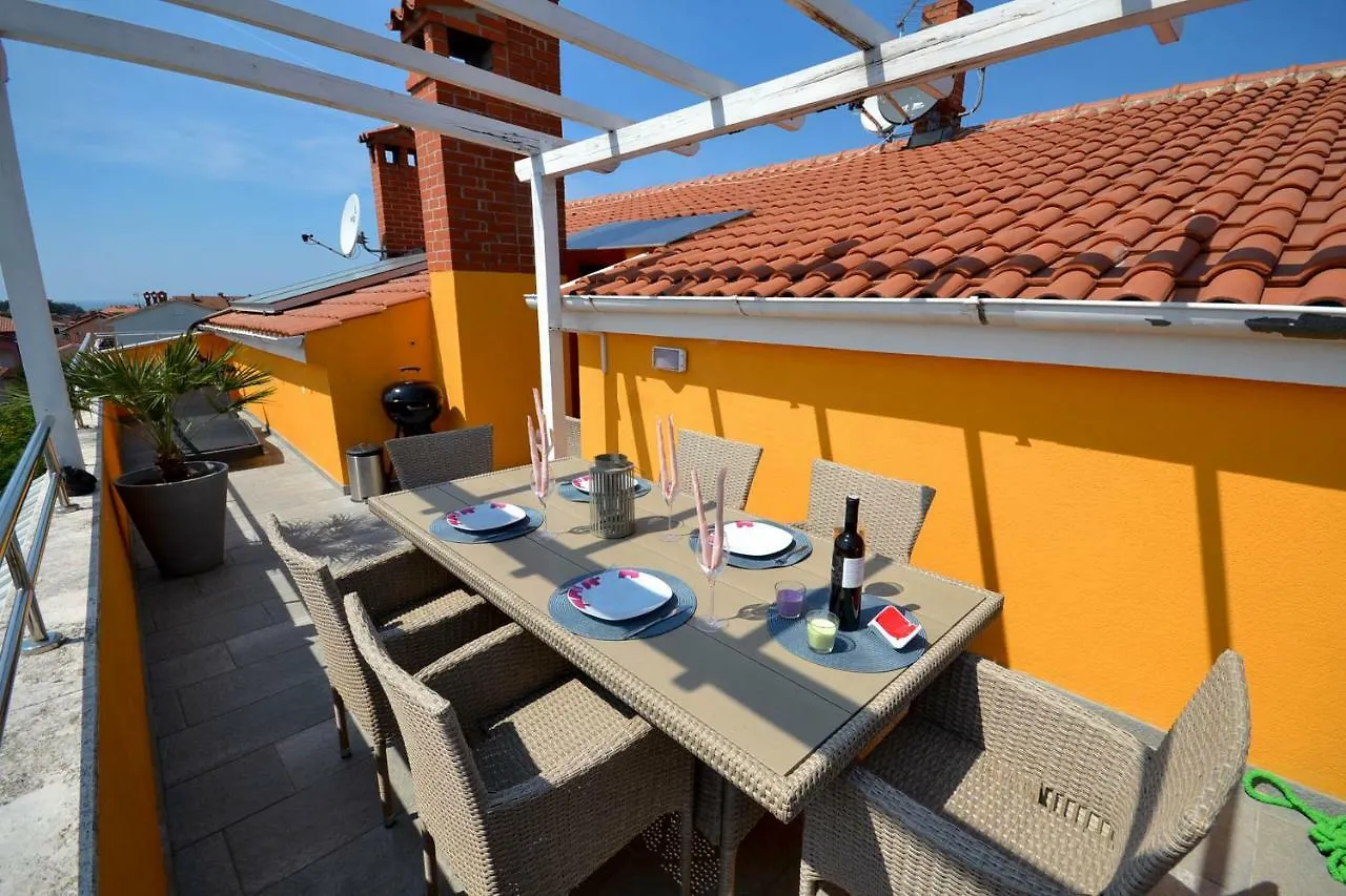 Cancar Apartments Novigrad Istria クロアチア
