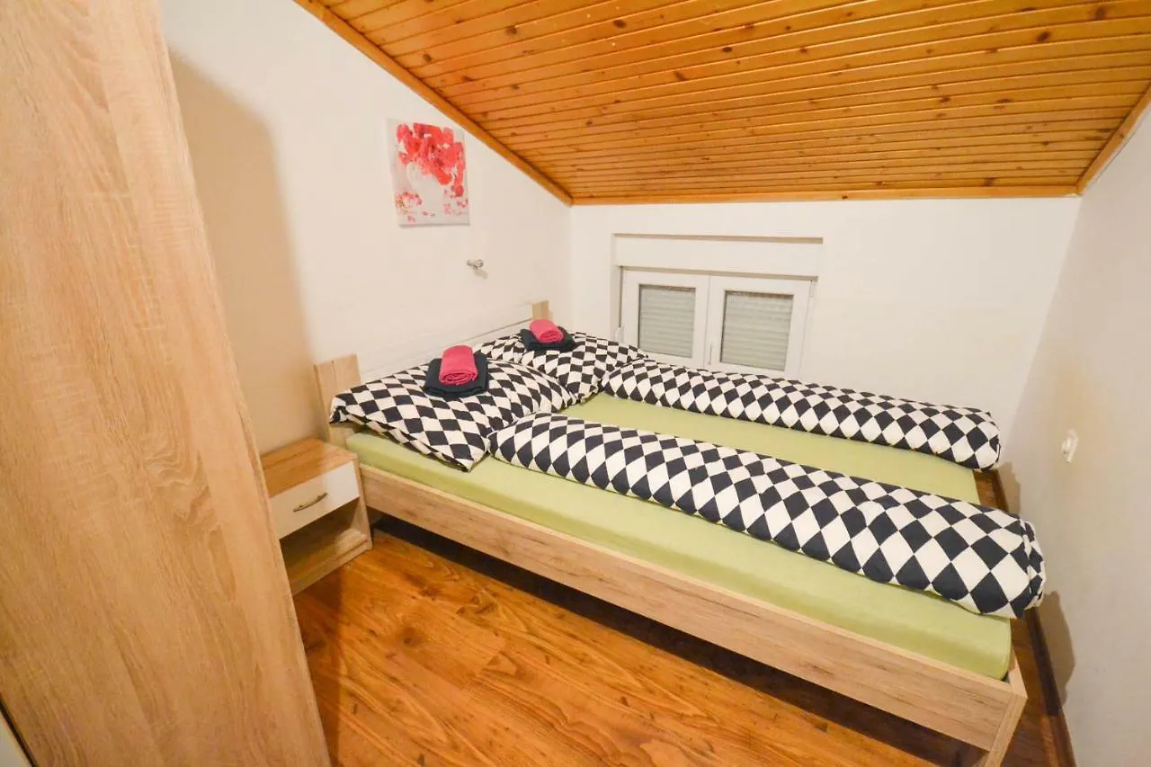 Cancar Apartments Novigrad Istria